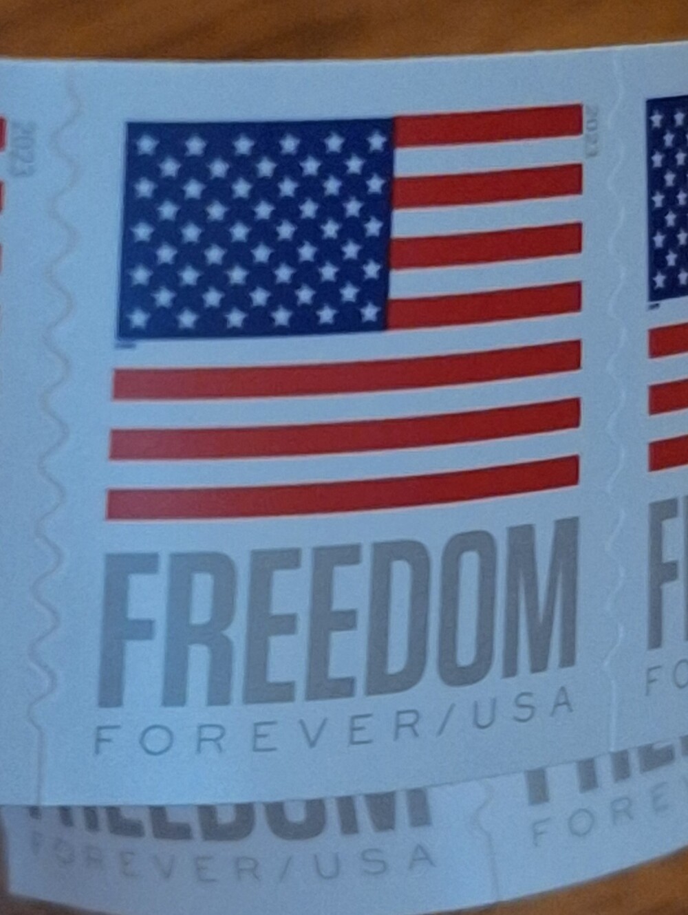 1 Roll Of 100 FREEDOM Forever Stamps (78$ Value!) American Flag Design - Picture 7 of 8